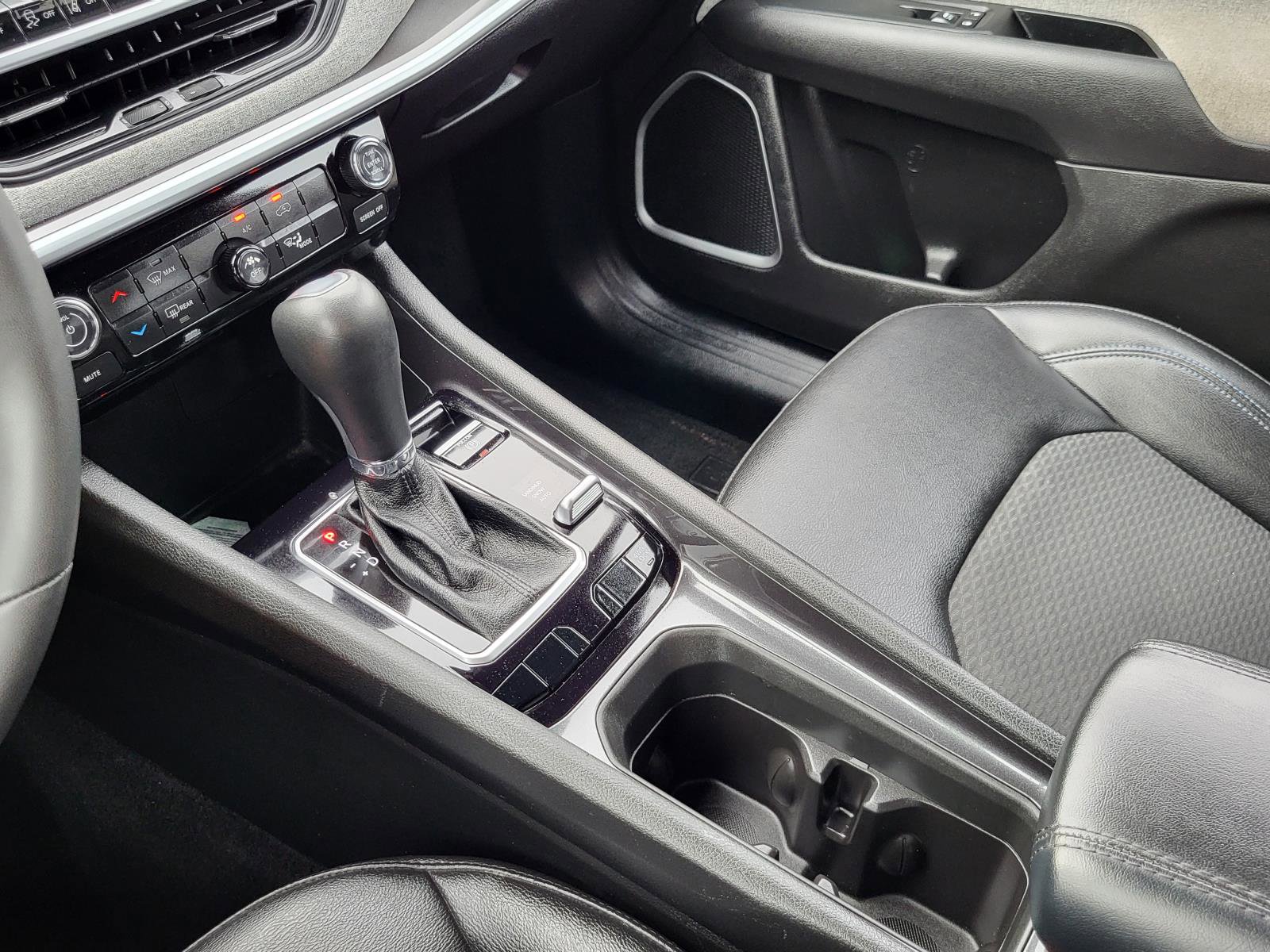 Used 2025 Jeep Compass Latitude image 29