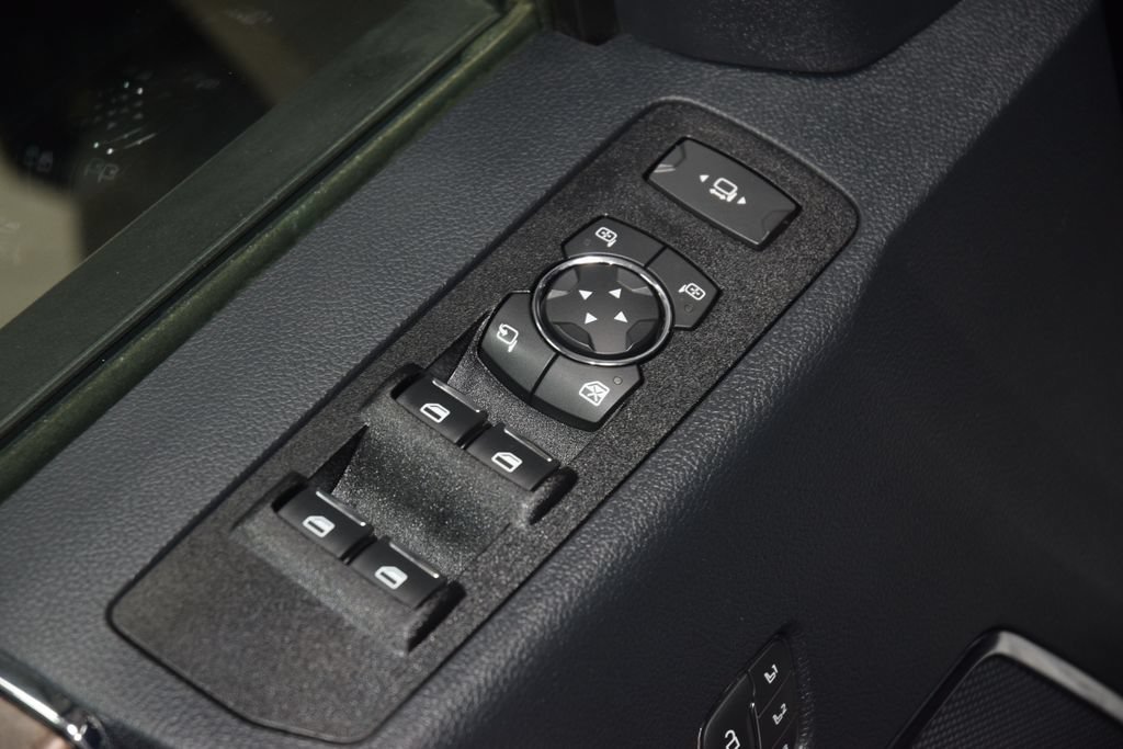 Used 2022 Ford F350 Lariat w/ Lariat Ultimate Package AWD/4WD image 49