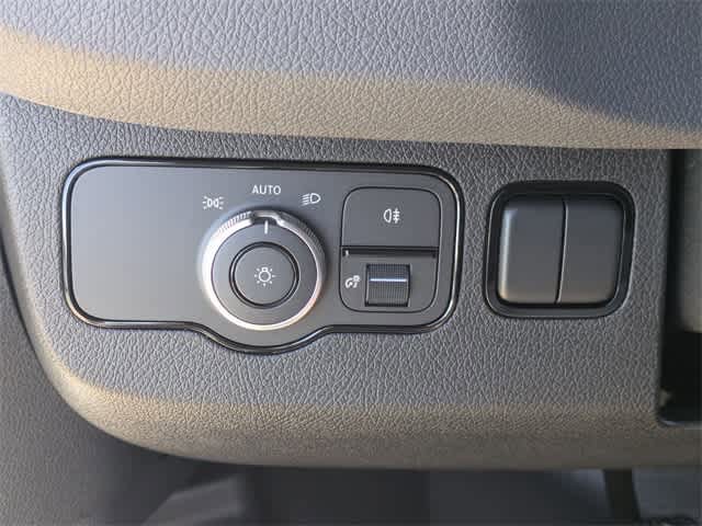 Used 2026 Mercedes-Benz Sprinter 2500 image 35