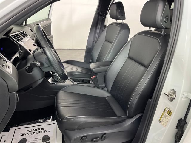 Used 2023 Volkswagen Tiguan SE R-Line FWD image 20