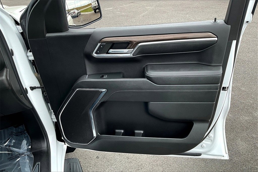 Used 2023 Chevrolet Silverado 1500 RST image 25