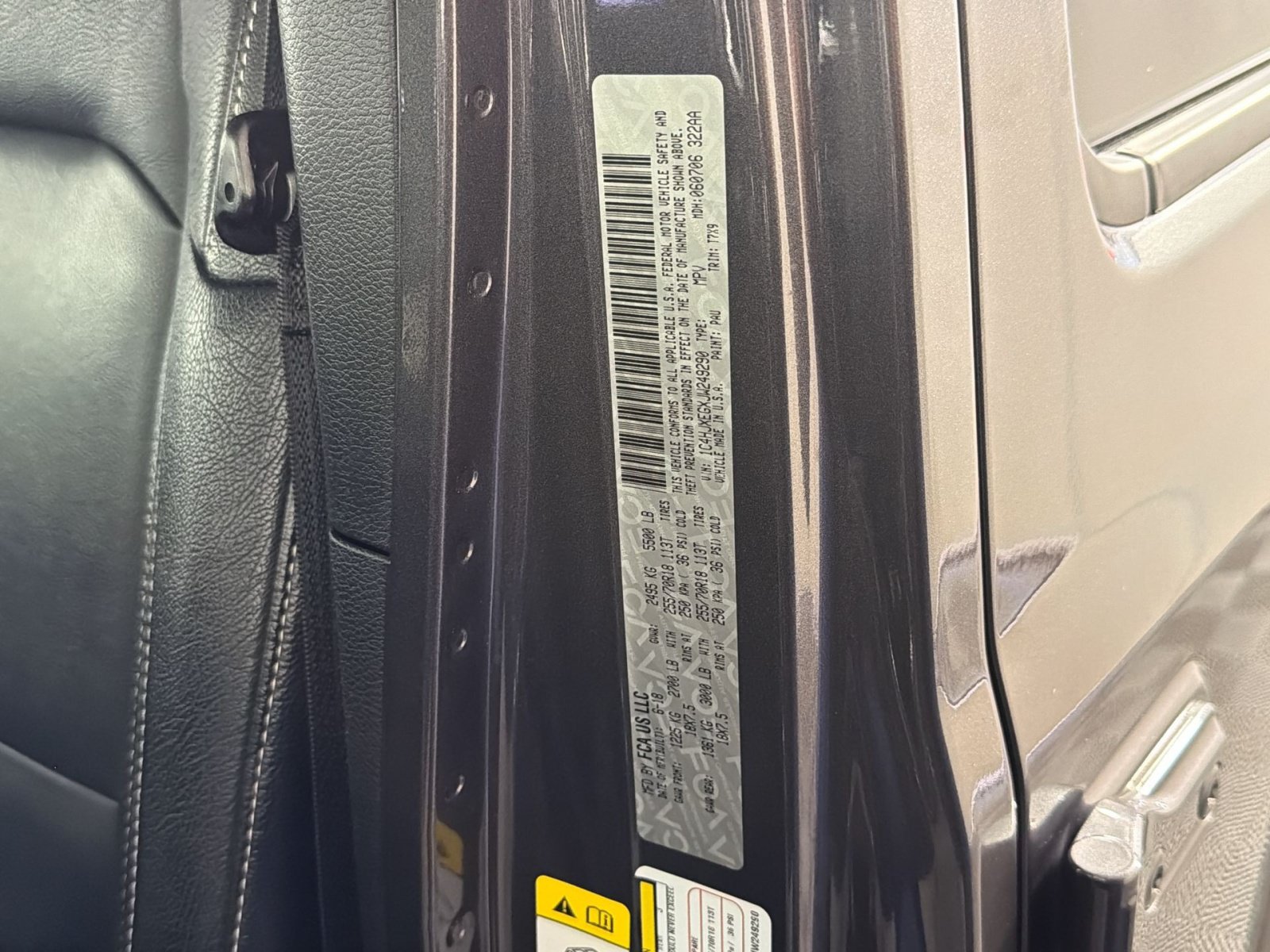 Used 2018 Jeep Wrangler Unlimited Sahara AWD/4WD image 27