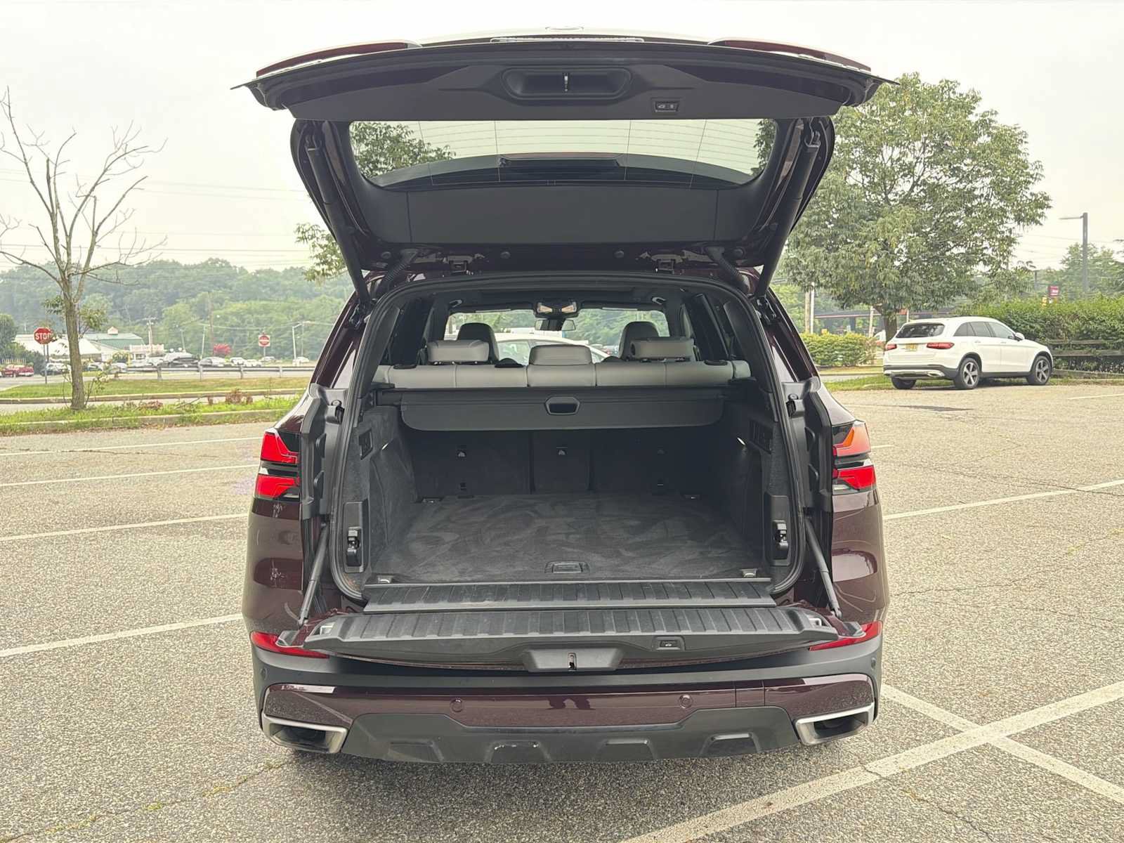 Used 2024 BMW X5 xDrive40i w/ Premium Package AWD/4WD image 5