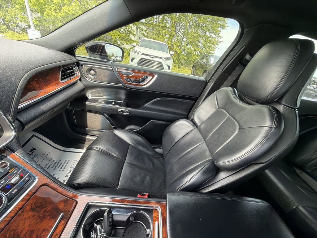Used 2020 Lincoln Continental Reserve AWD/4WD image 11