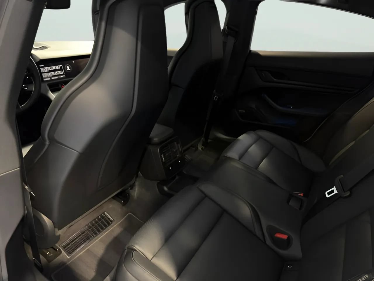 Used 2022 Porsche Taycan 4S AWD/4WD image 14