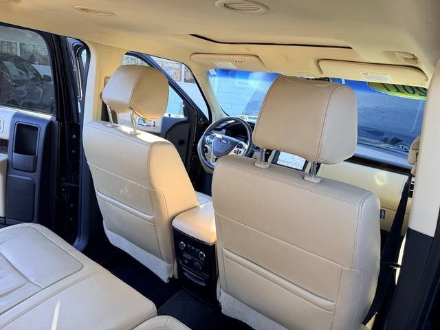 Used 2017 Ford Flex Limited w/ Equipment Group 303A AWD/4WD image 28