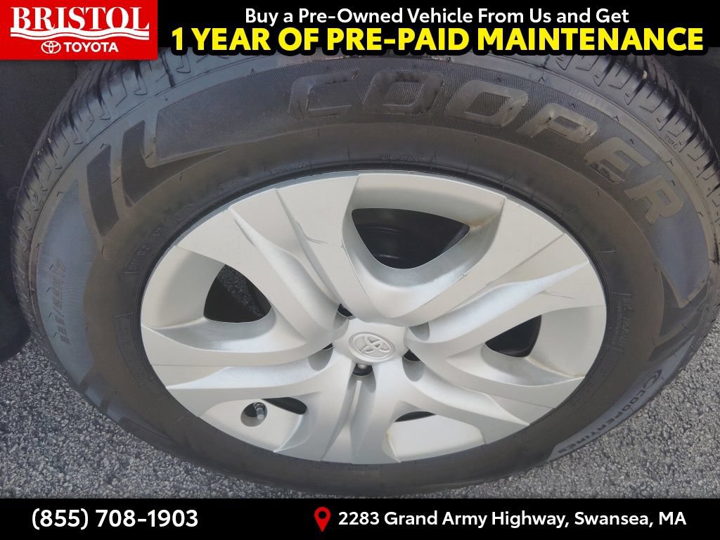Used 2015 Toyota RAV4 LE AWD/4WD image 11