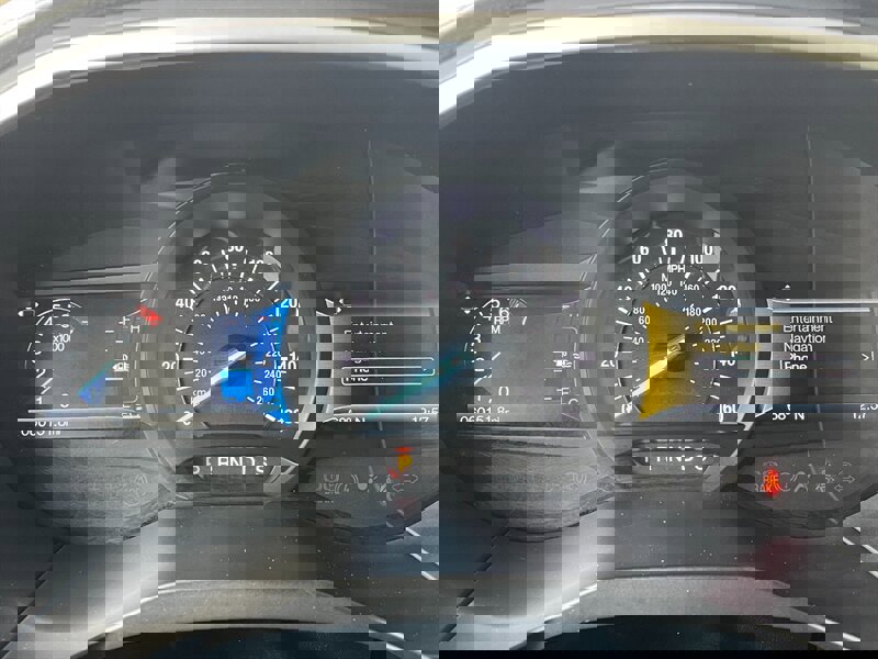 Used 2018 Ford Edge SEL w/ Equipment Group 201A image 30