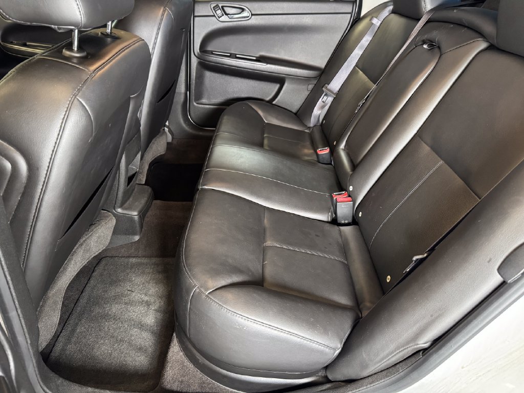 Used 2014 Chevrolet Impala LTZ FWD image 19