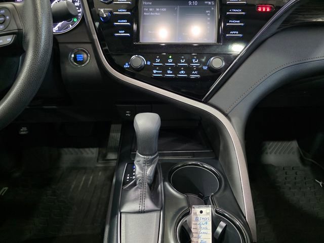 Used 2019 Toyota Camry LE image 21