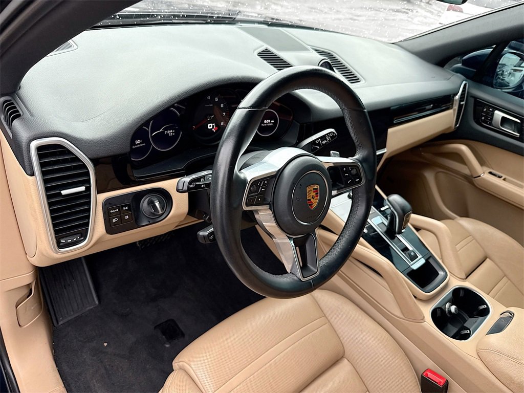 Used 2020 Porsche Cayenne image 10