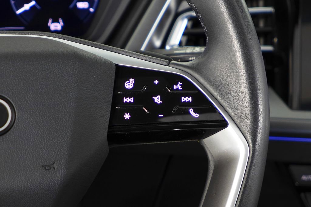 Used 2023 Audi Q4 e-tron Premium Plus w/ Premium Plus image 29