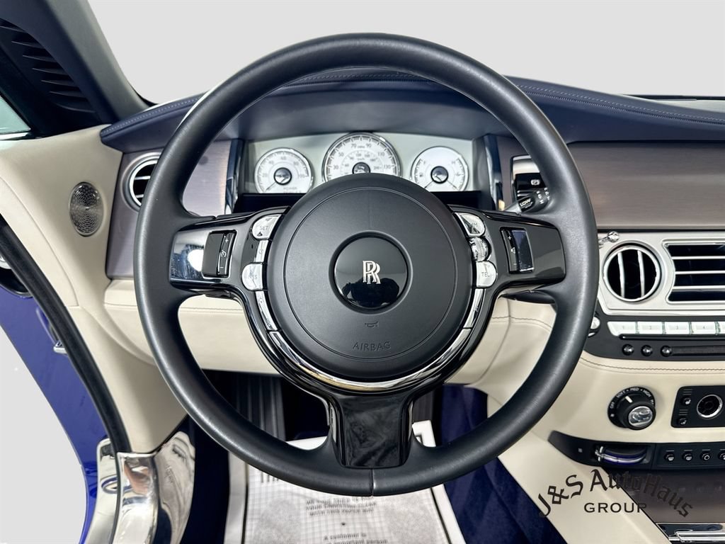 Used 2017 Rolls-Royce Dawn RWD image 12