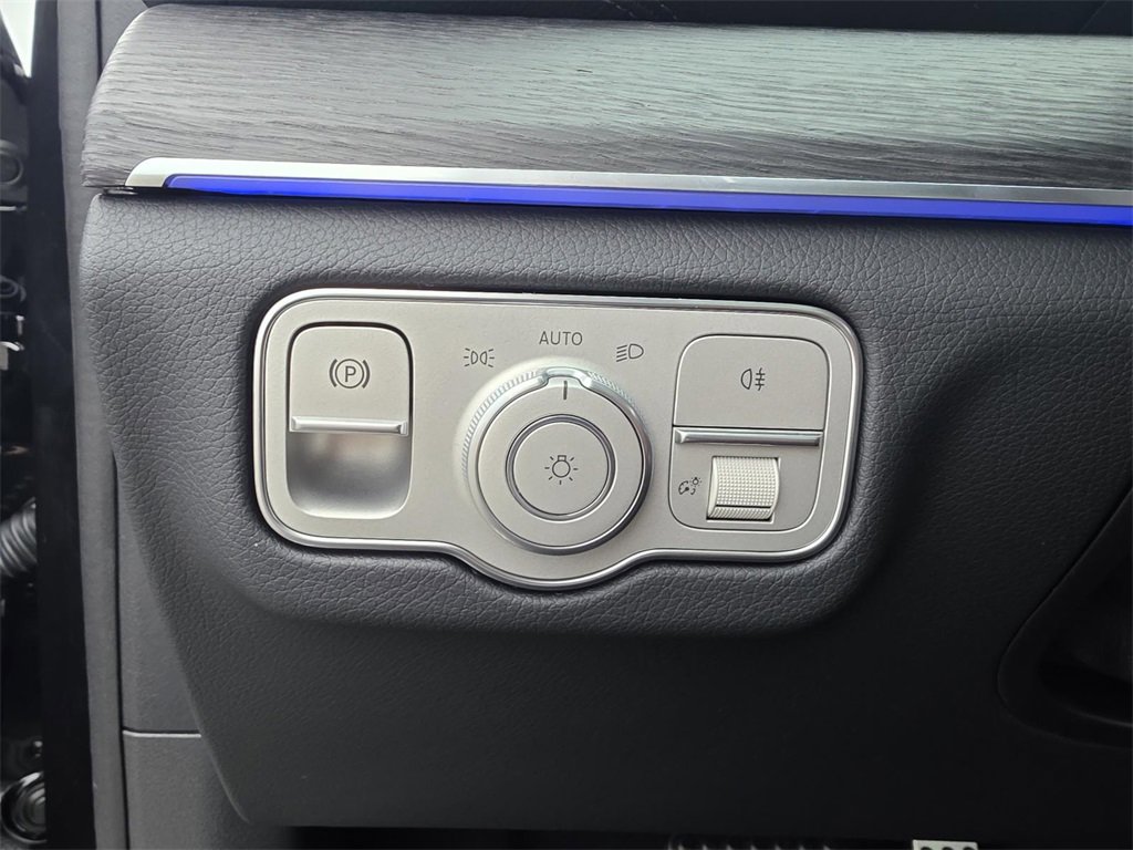 New 2026 Mercedes-Benz GLS 580 4MATIC image 13
