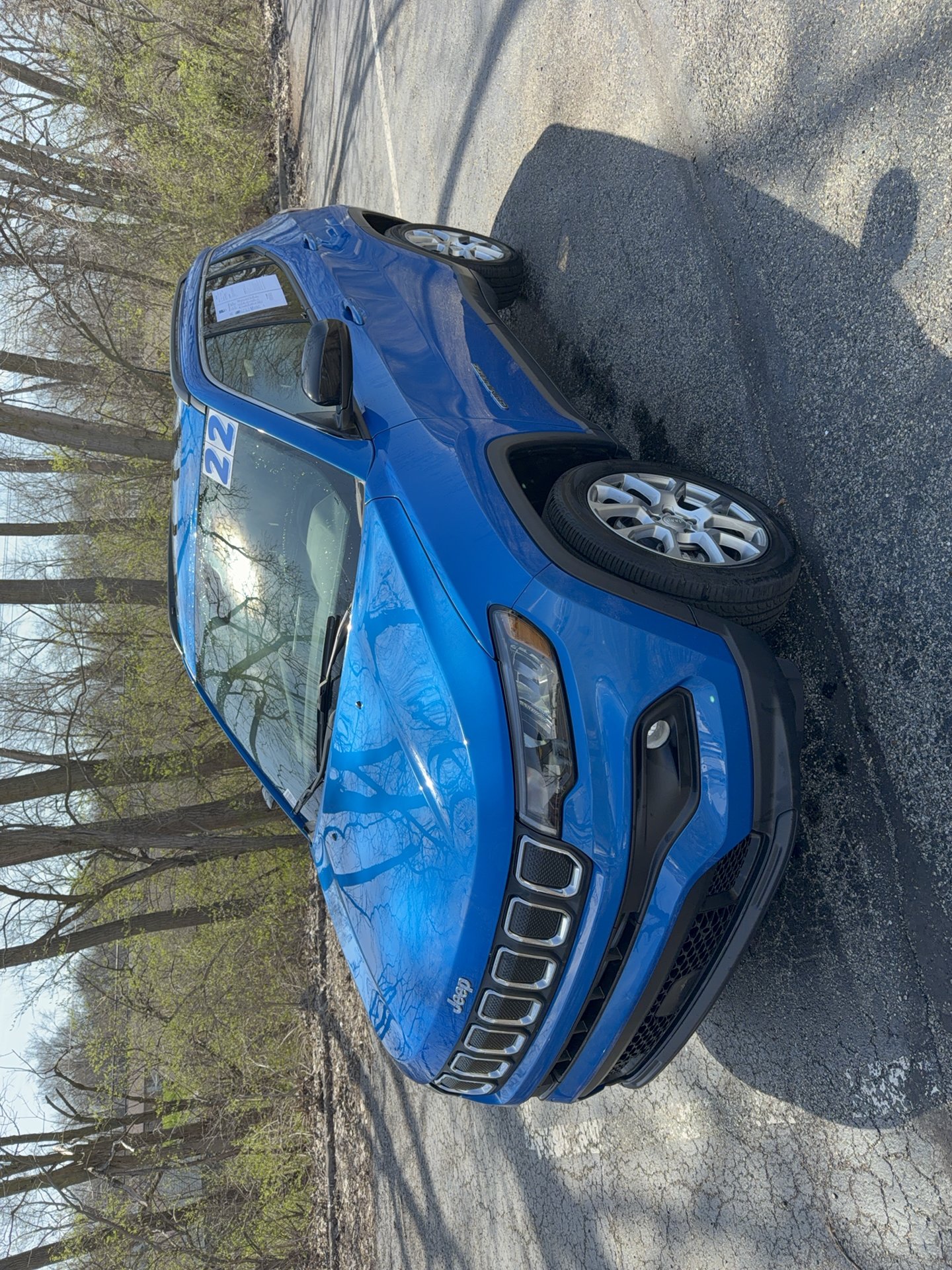 Used 2022 Jeep Compass Latitude w/ Sun and Sound Group AWD/4WD image 7