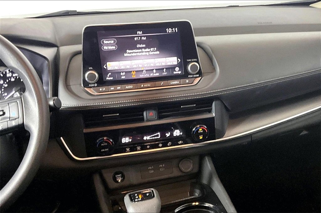 Used 2024 Nissan Rogue SV image 5