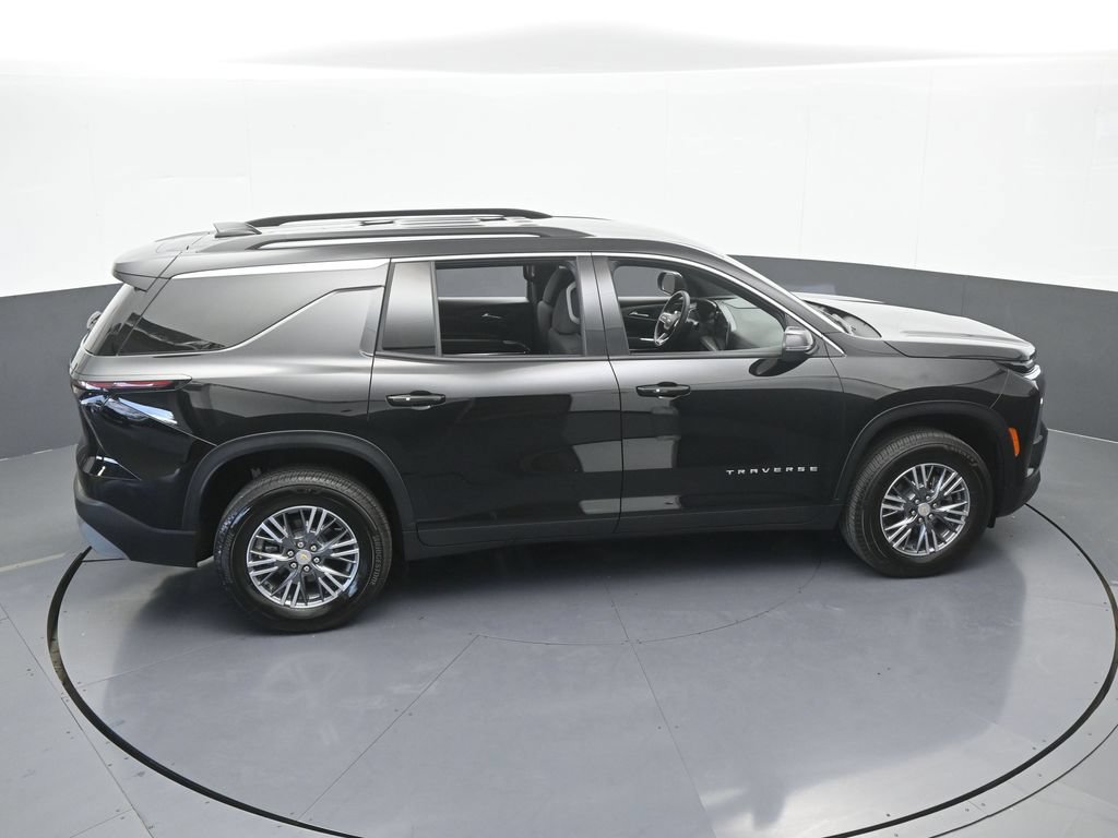 Used 2026 Chevrolet Traverse LT FWD image 52