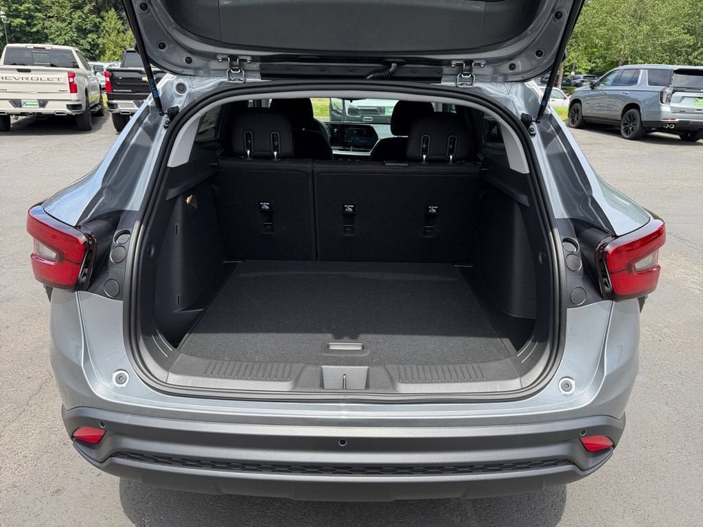 New 2026 Chevrolet Trax LS w/ Driver Confidence Package FWD image 22
