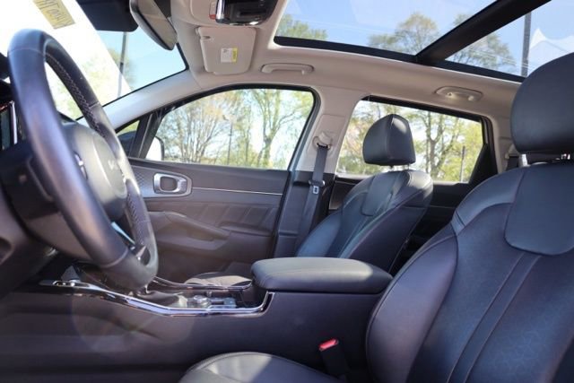 Used 2023 Kia Sorento SX image 15