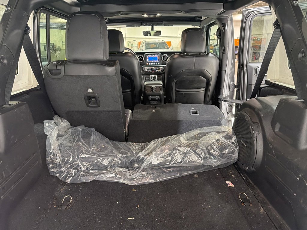 Used 2021 Jeep Wrangler Unlimited Sahara image 39