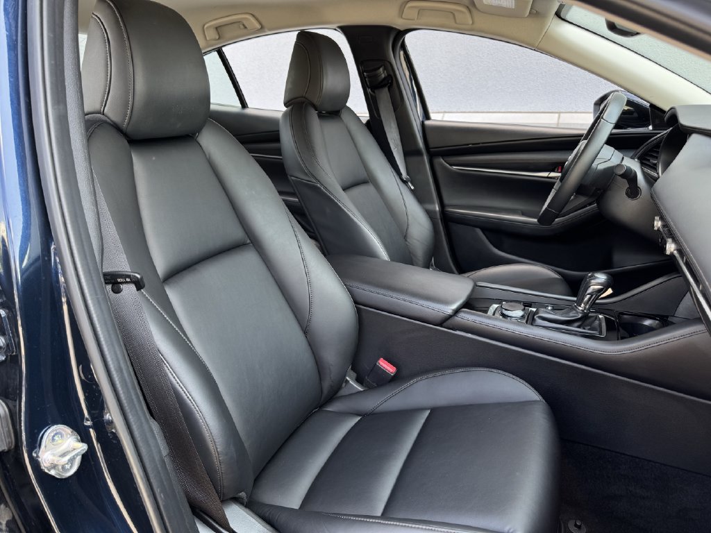 Used 2025 MAZDA MAZDA3 s FWD image 27