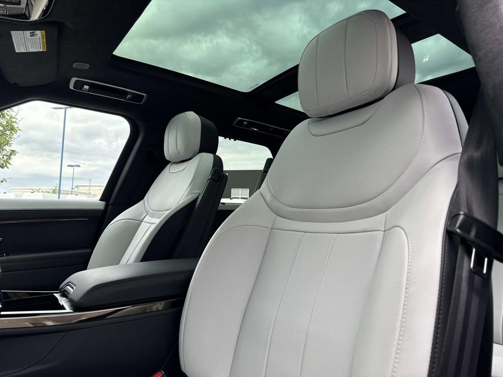 Certified 2025 Land Rover Range Rover Sport Autobiography AWD/4WD image 21