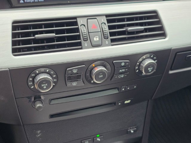 Used 2006 BMW M5 RWD image 27