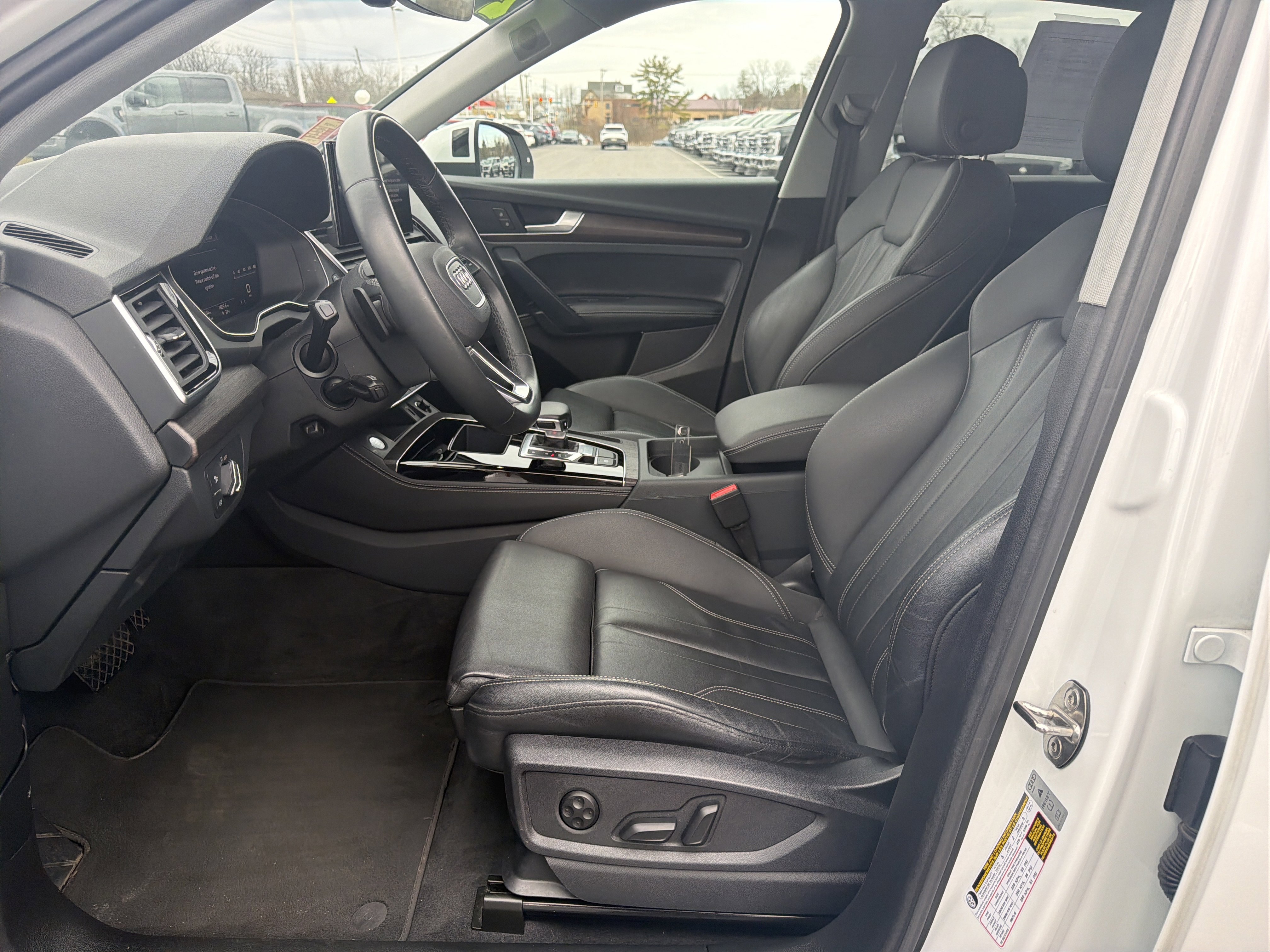 Used 2024 Audi Q5 2.0T Premium Plus image 12