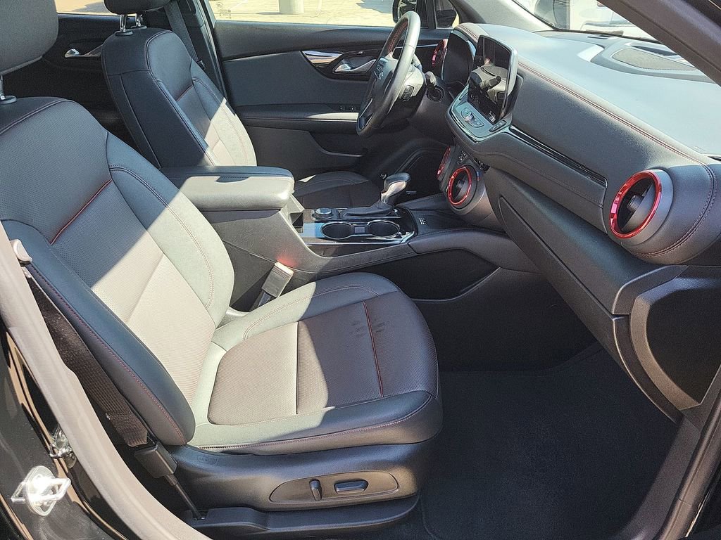 Certified 2024 Chevrolet Blazer RS w/ Driver Confidence II Package image 29