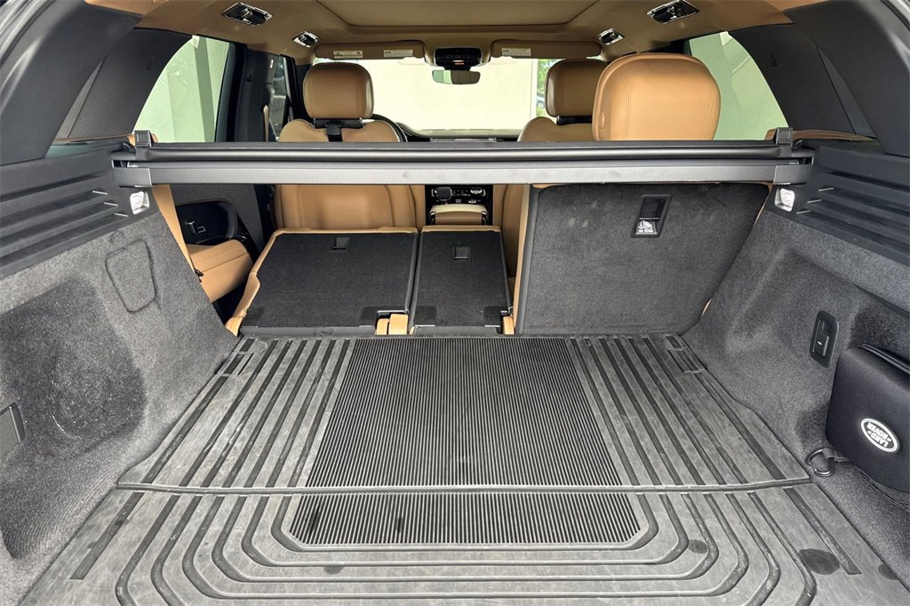 Used 2023 Land Rover Range Rover Sport SE image 18