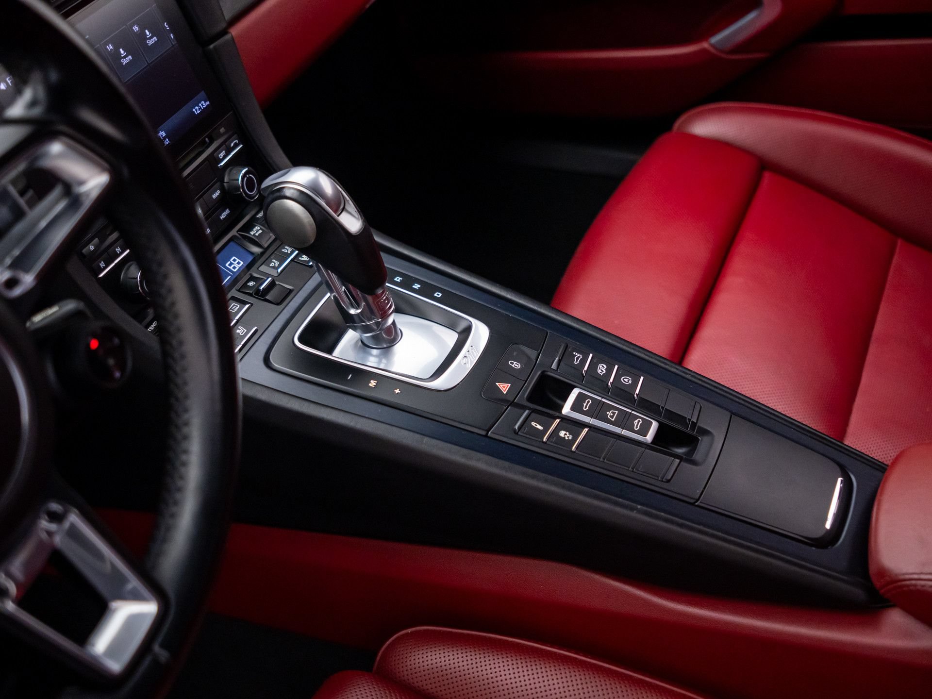 Used 2018 Porsche 911 Carrera GTS RWD image 13
