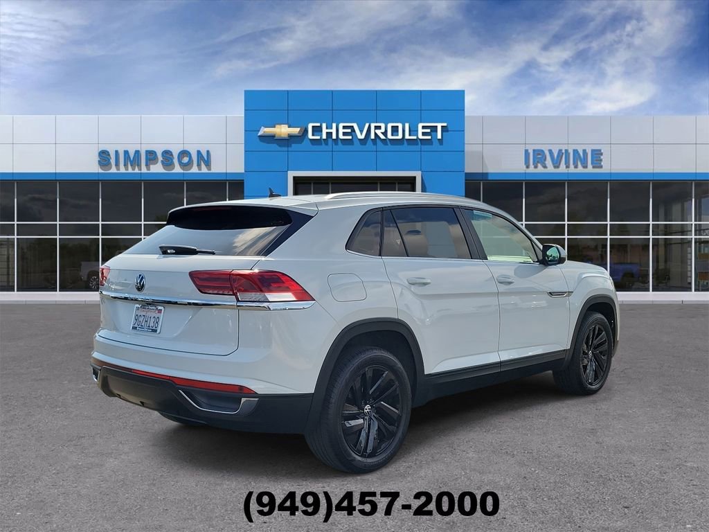Used 2023 Volkswagen Atlas Cross Sport SE w/ Black Wheel Package image 8