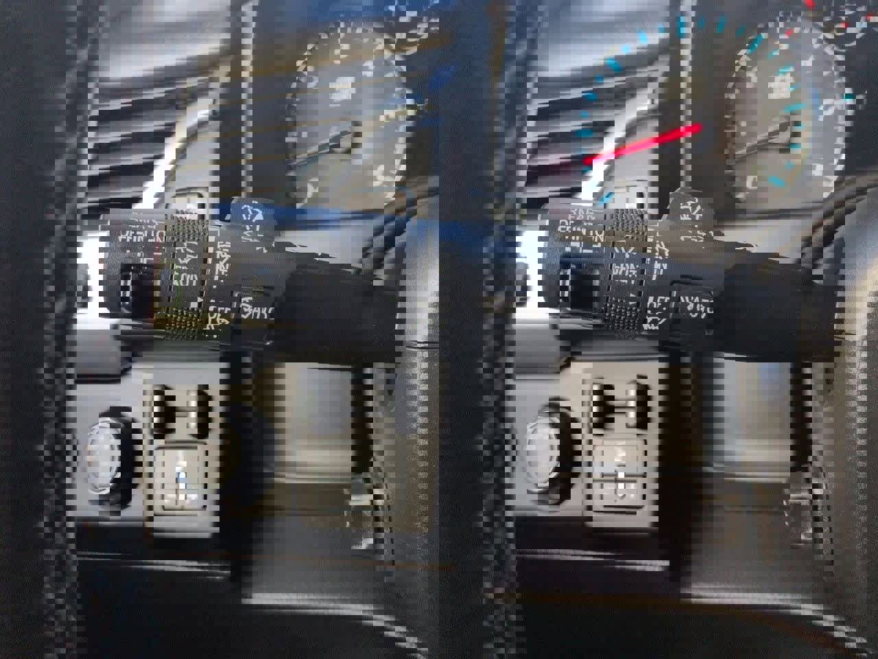 Used 2019 Chevrolet Suburban Premier image 28