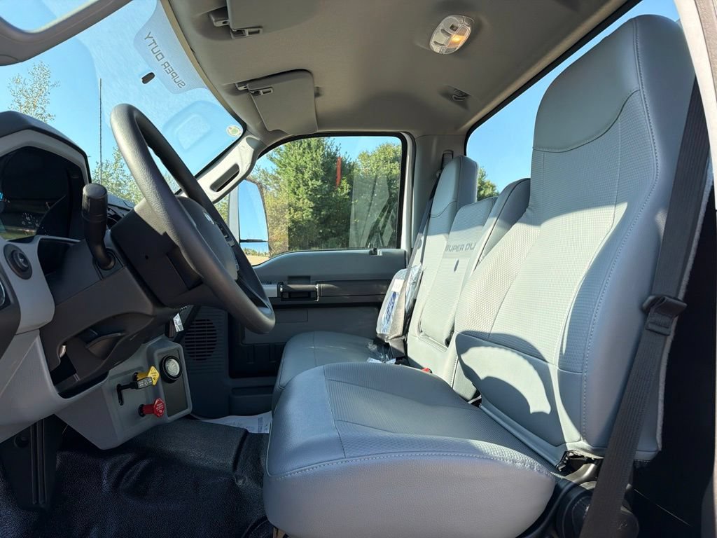 New 2027 Ford F750 2WD Regular Cab Super Duty image 18