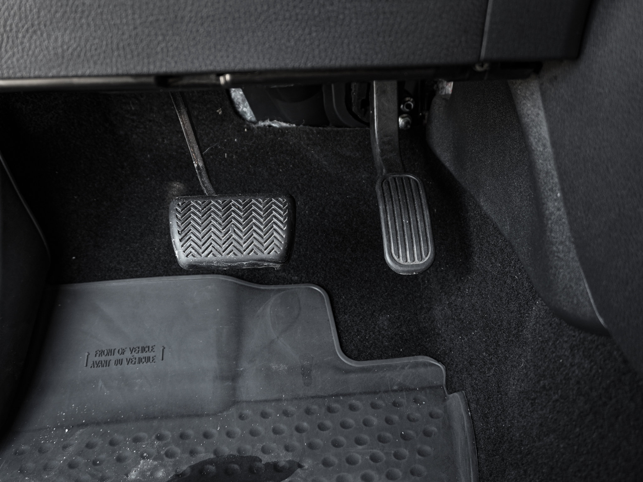 Used 2020 Toyota C-HR LE image 17