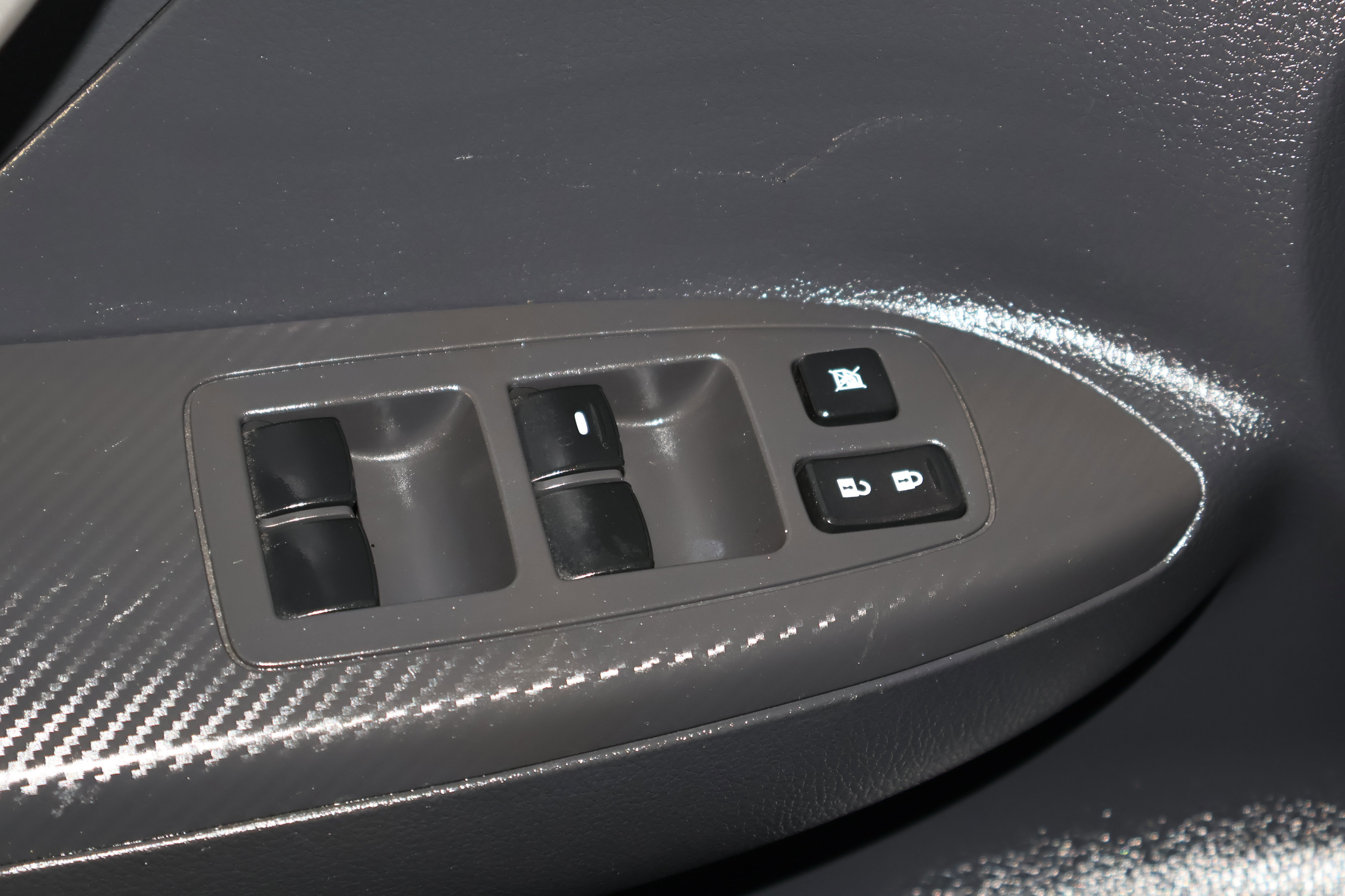 Used 2018 Mitsubishi Eclipse Cross LE image 32