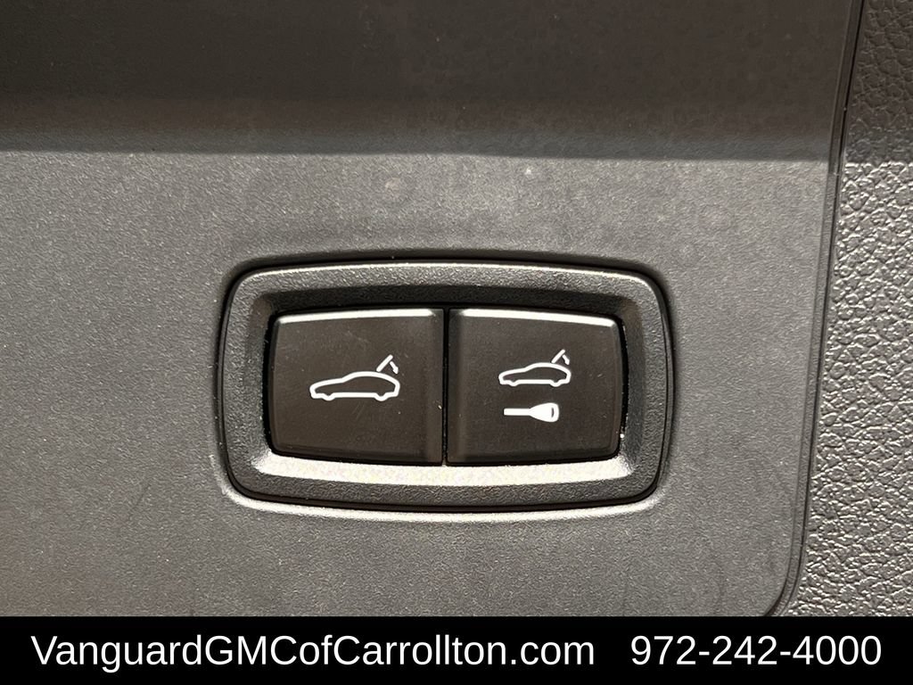 Used 2025 Porsche Panamera RWD image 30