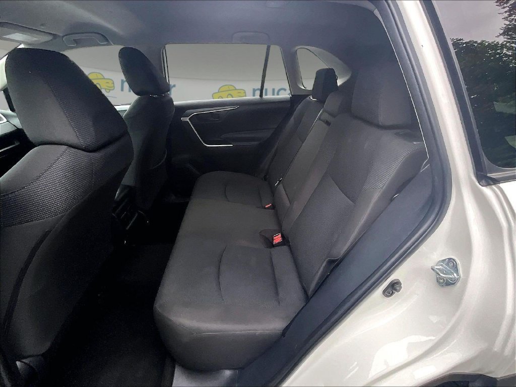Used 2025 Toyota RAV4 LE AWD/4WD image 15
