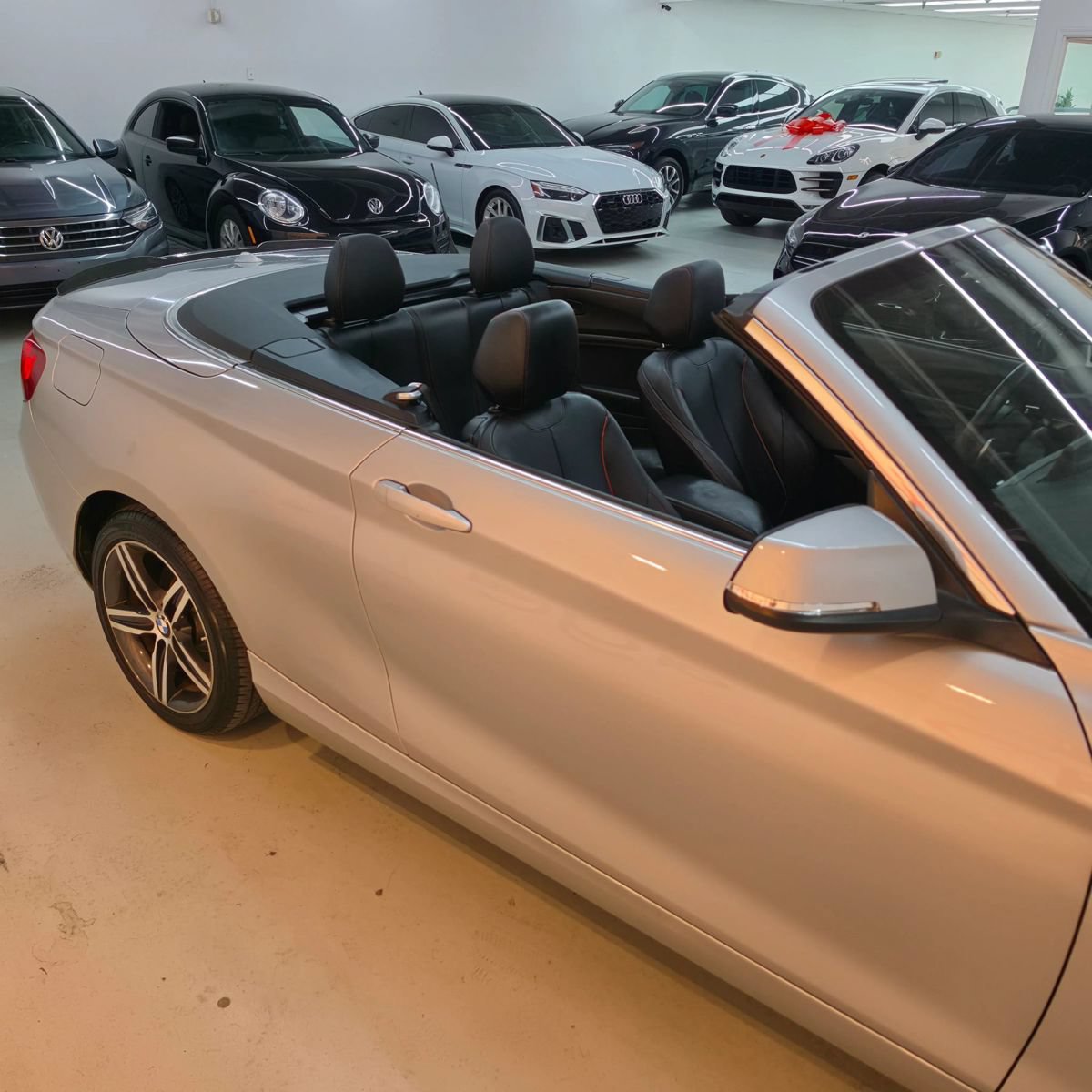 Used 2017 BMW 230i Convertible RWD image 32