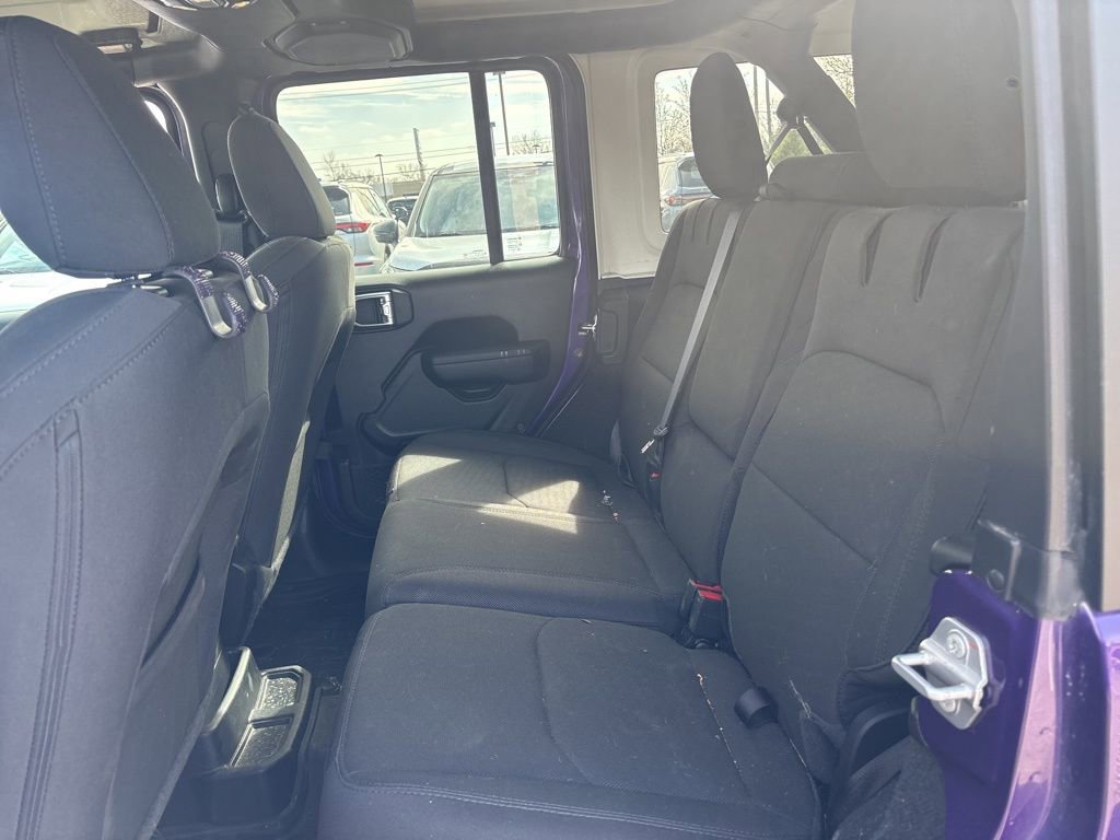 Used 2023 Jeep Wrangler Unlimited w/ Cold Weather Group image 9