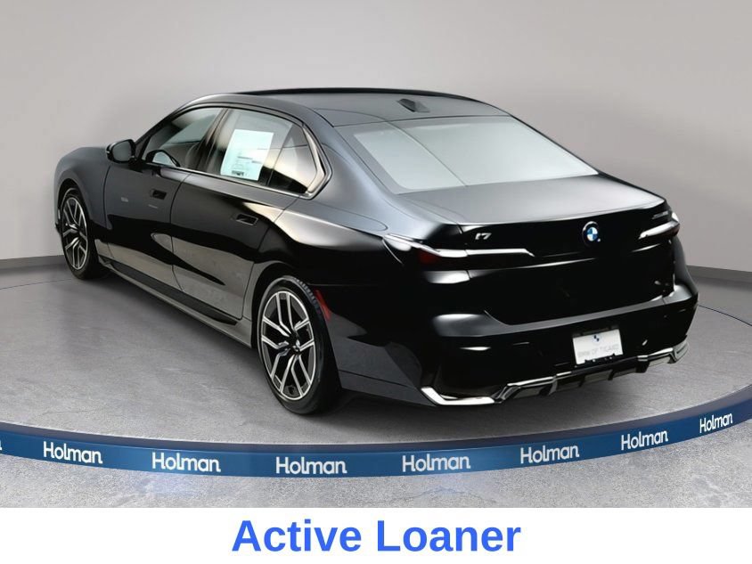 Used 2025 BMW i7 xDrive60 AWD/4WD image 2