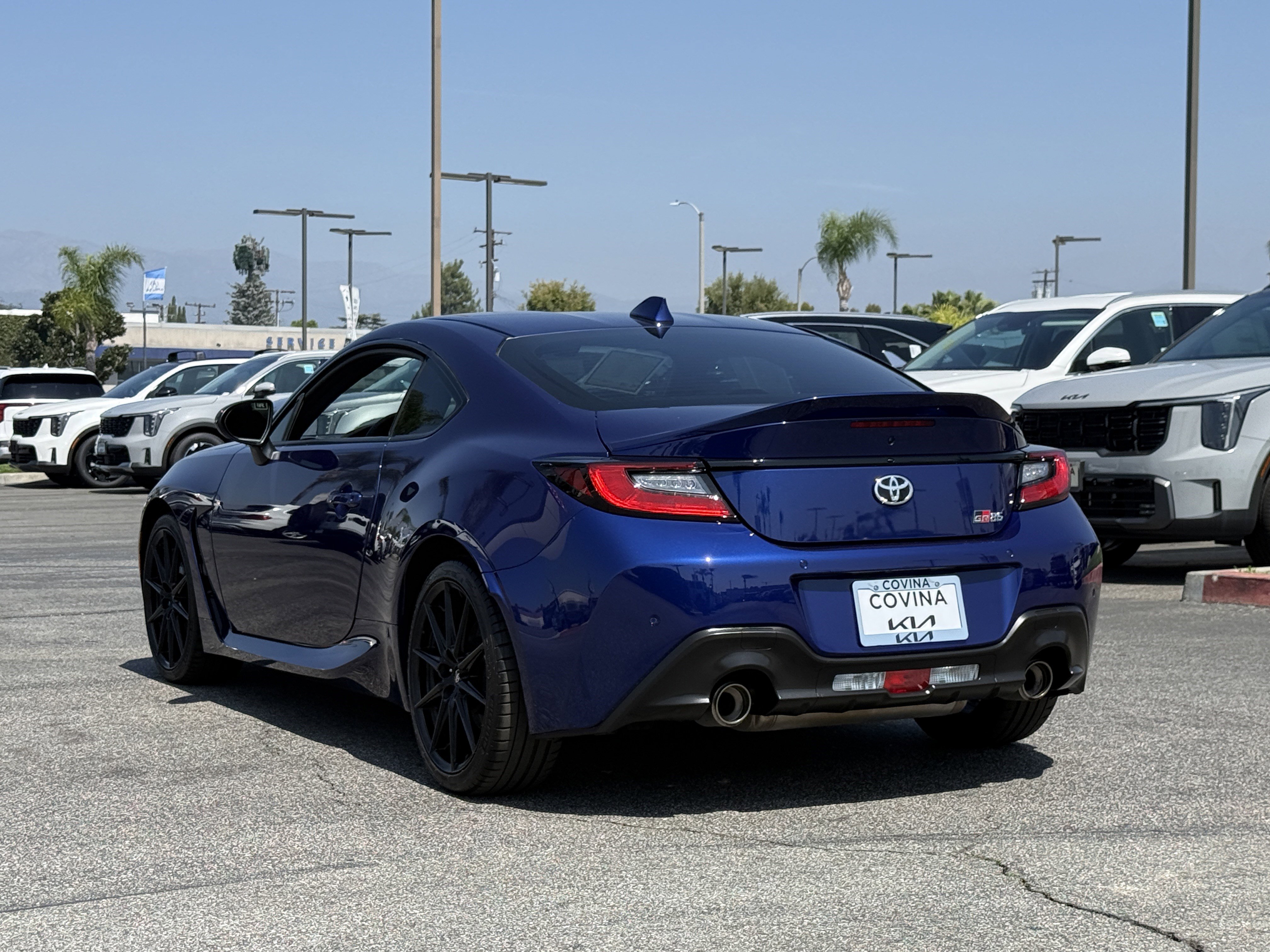 Used 2023 Toyota GR86 Premium w/ ALL Weather Mat Package (TMS) image 6