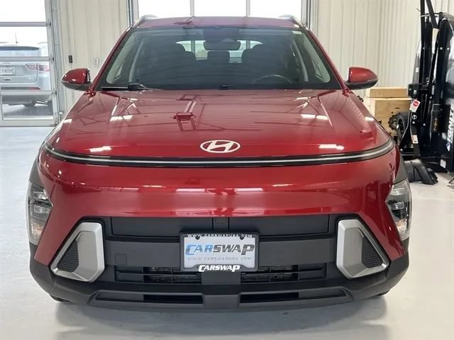 Used 2025 Hyundai Kona SEL AWD/4WD image 7