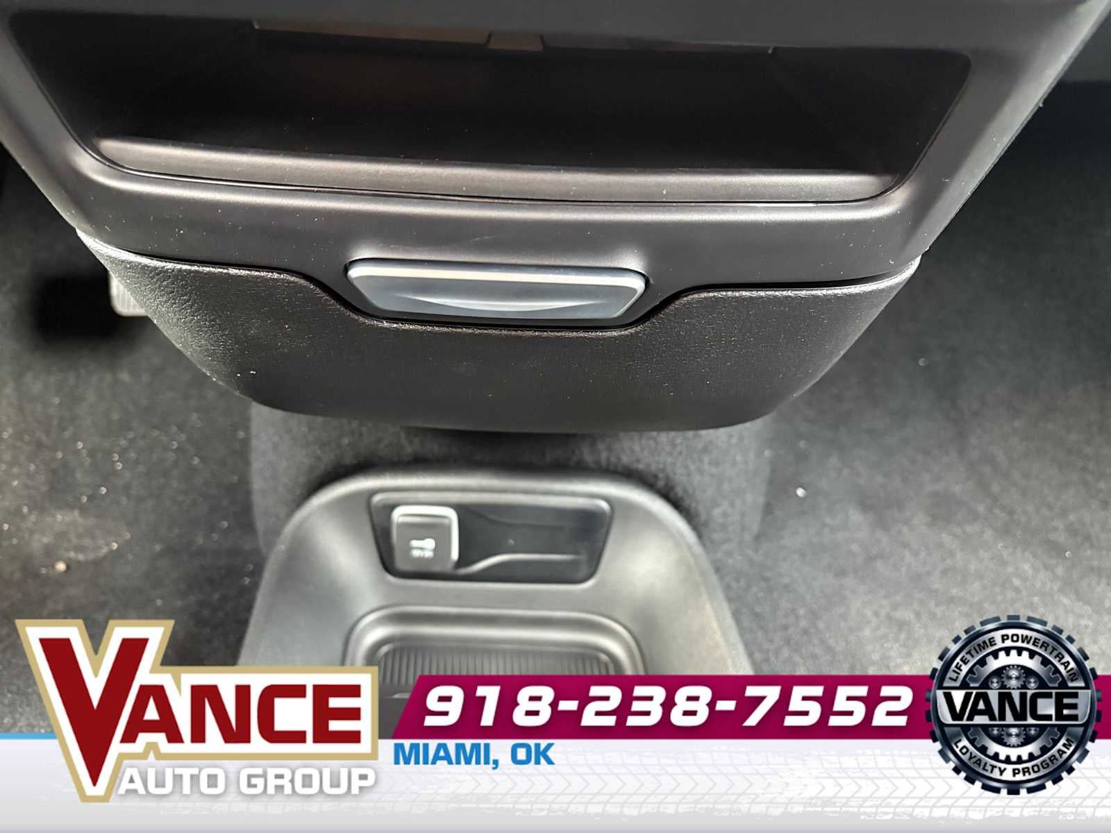 New 2026 Chrysler Pacifica Select w/ S Appearance Package FWD image 25