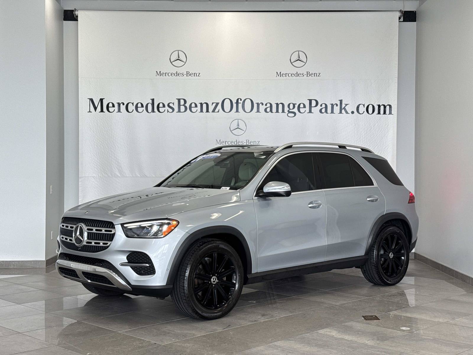 Certified 2024 Mercedes-Benz GLE 350 4MATIC image 1