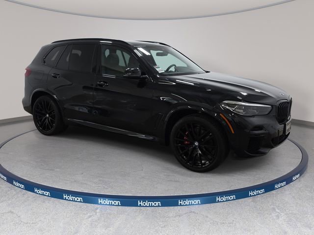 Certified 2022 BMW X5 xDrive40i w/ M Sport Package AWD/4WD image 4