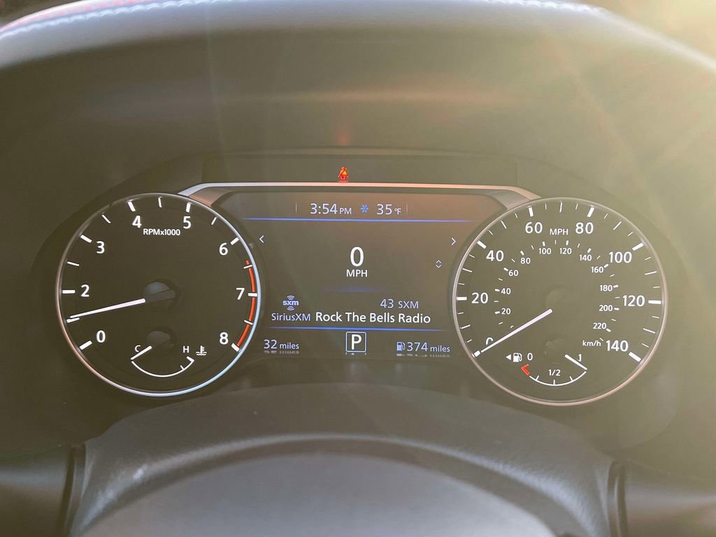 New 2025 Nissan Altima 2.5 SR w/ SR Premium Package AWD/4WD image 30