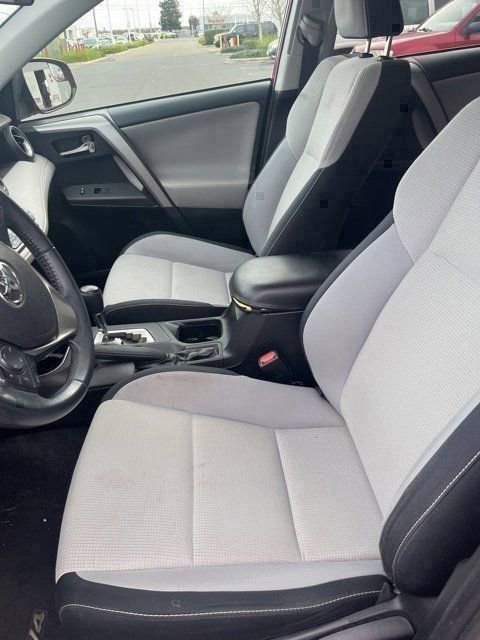 Used 2016 Toyota RAV4 XLE image 12