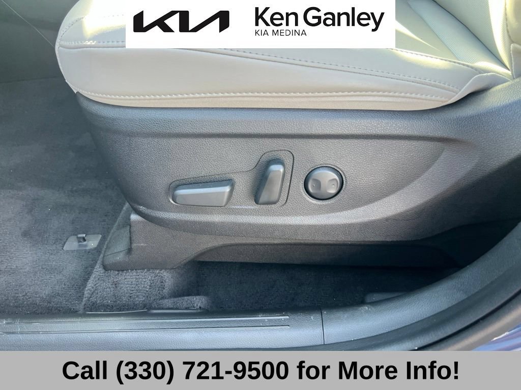 Certified 2024 Kia Telluride S w/ S Sunroof Package AWD/4WD image 26