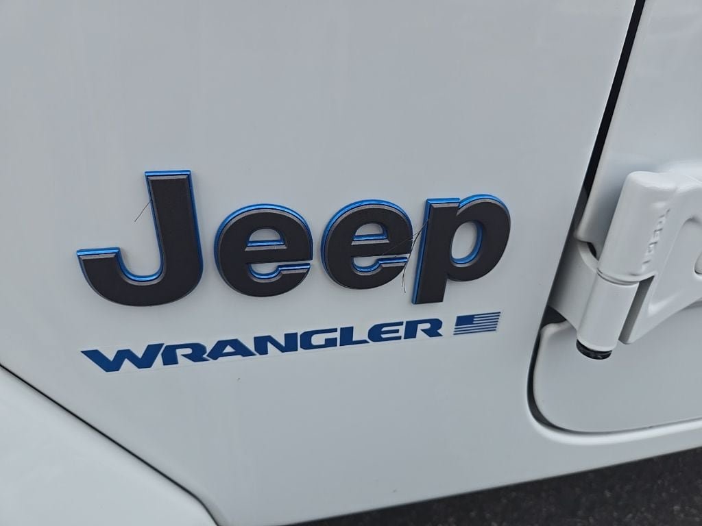 Used 2024 Jeep Wrangler Unlimited AWD/4WD image 41